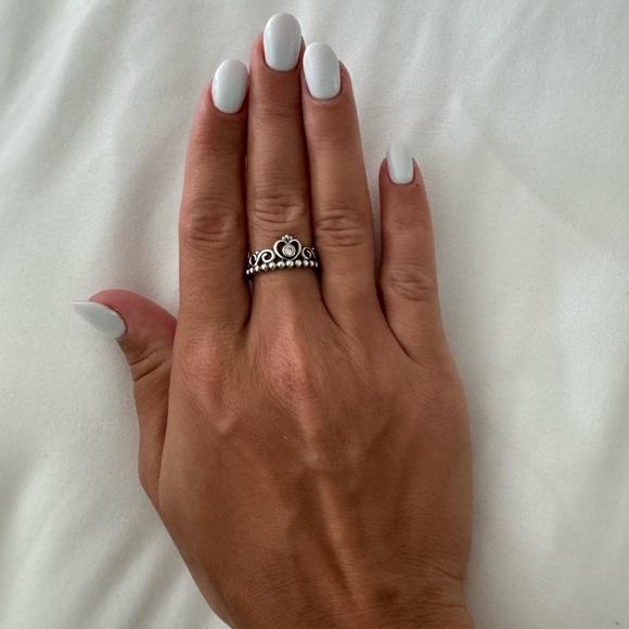 Princess Tiara crown ring with stackable ring - Picture 7 of 8